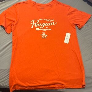 Soft Mens Penguin tshirt Size M